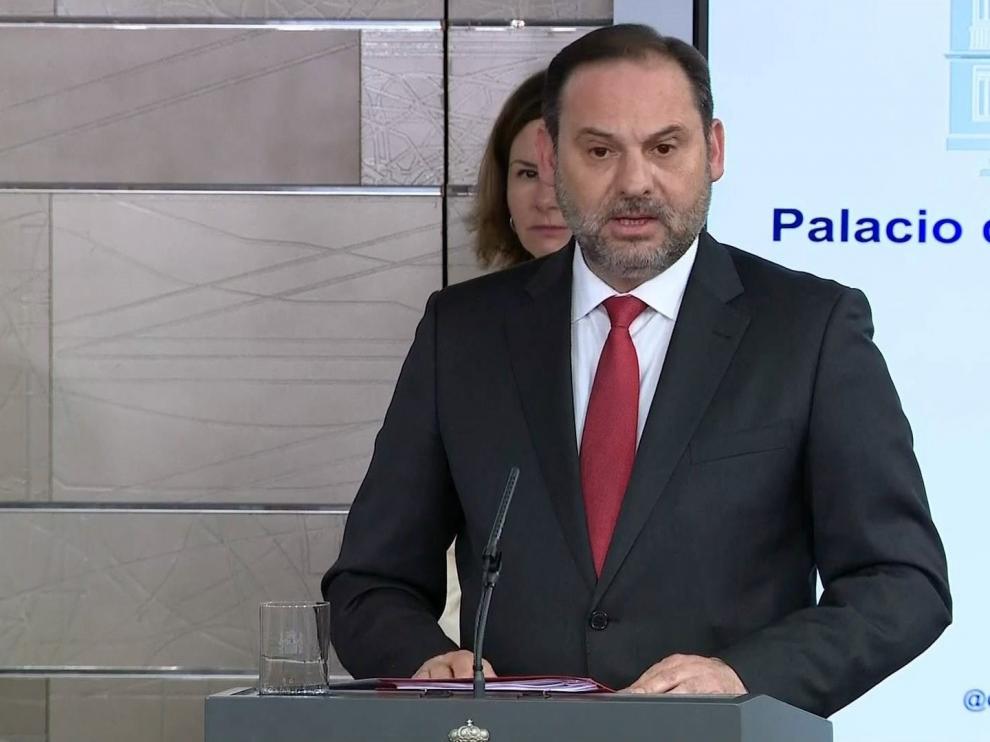 Ábalos confía en que el turismo internacional se reinicie a finales de junio