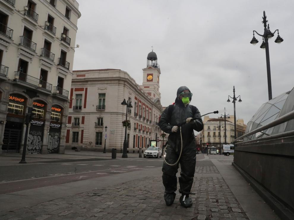 1.326 fallecidos y 24.926 infectados por coronavirus en España