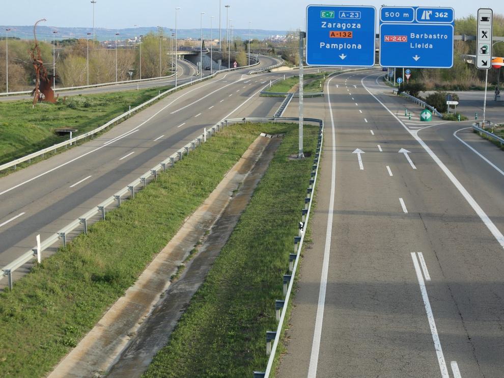 Carreteras vacías en la provincia de Huesca por el coronavirus aunque aún hay quien acude a su segunda residencia