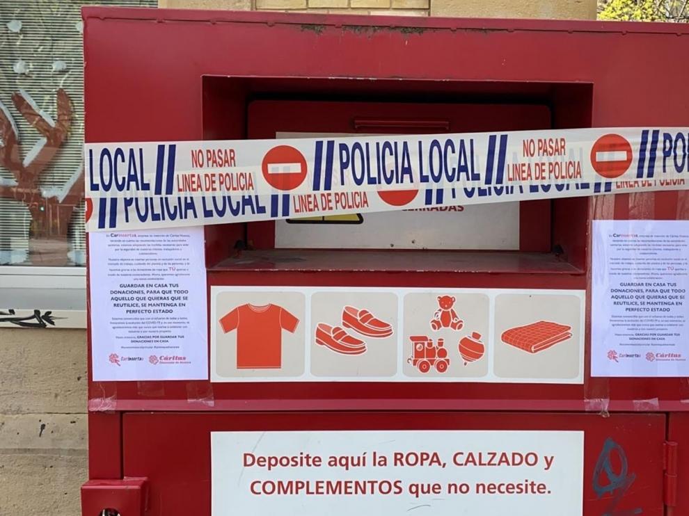 Cáritas aplaza la recogida de ropa y calzado en sus contenedores