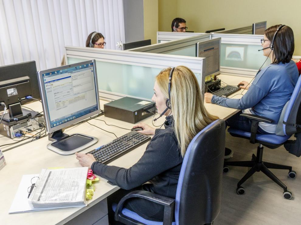 El Teléfono del Mayor duplica el número de llamadas y el habilitado por el IASS registra 400 diarias