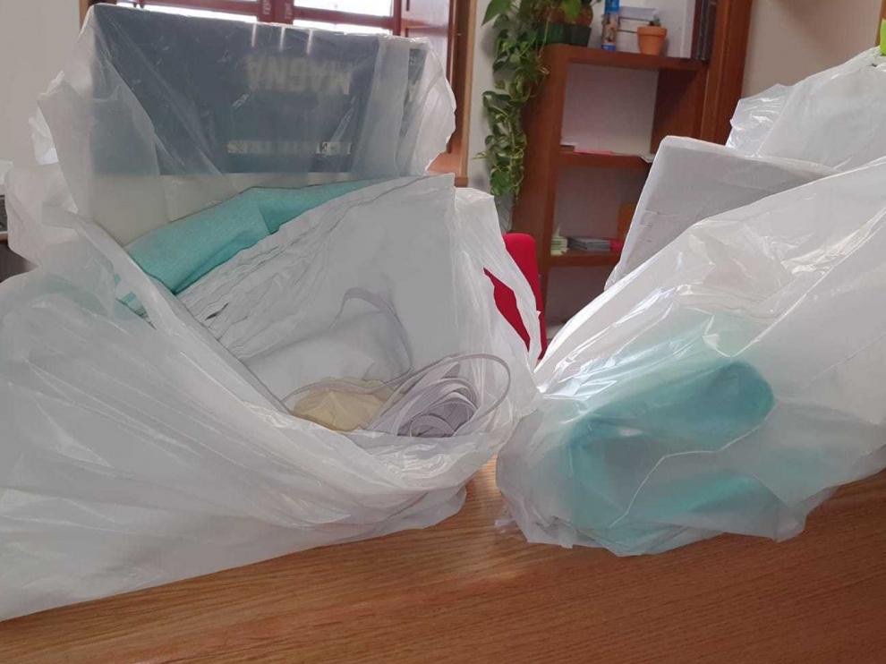 Surgen más iniciativas en Biescas y Sábiñanigo para elaborar mascarillas