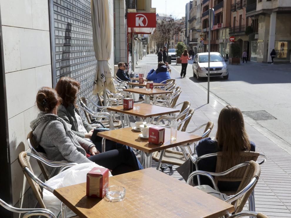 El Ayuntamiento de Huesca anula, durante el Estado de Alarma por el coronavirus, el pago de la tasa de instalación de veladores