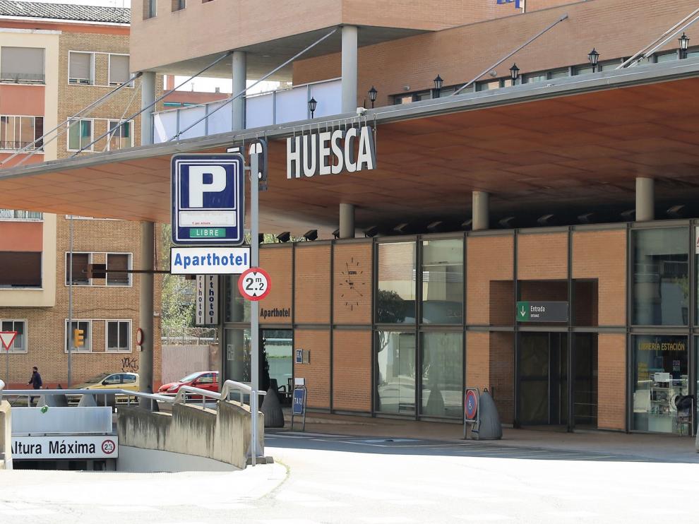 Renfe impone el pago con tarjeta en las estaciones como medida de prevención ante el coronavirus