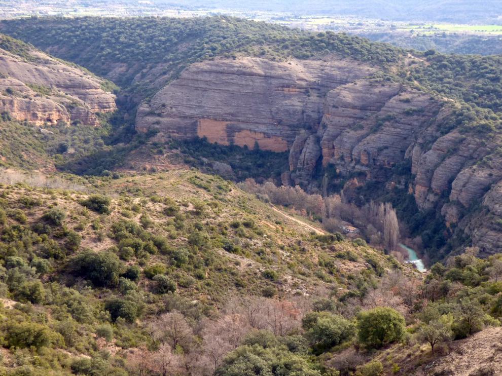 Alquézar amplía la exposición pública de la tirolina