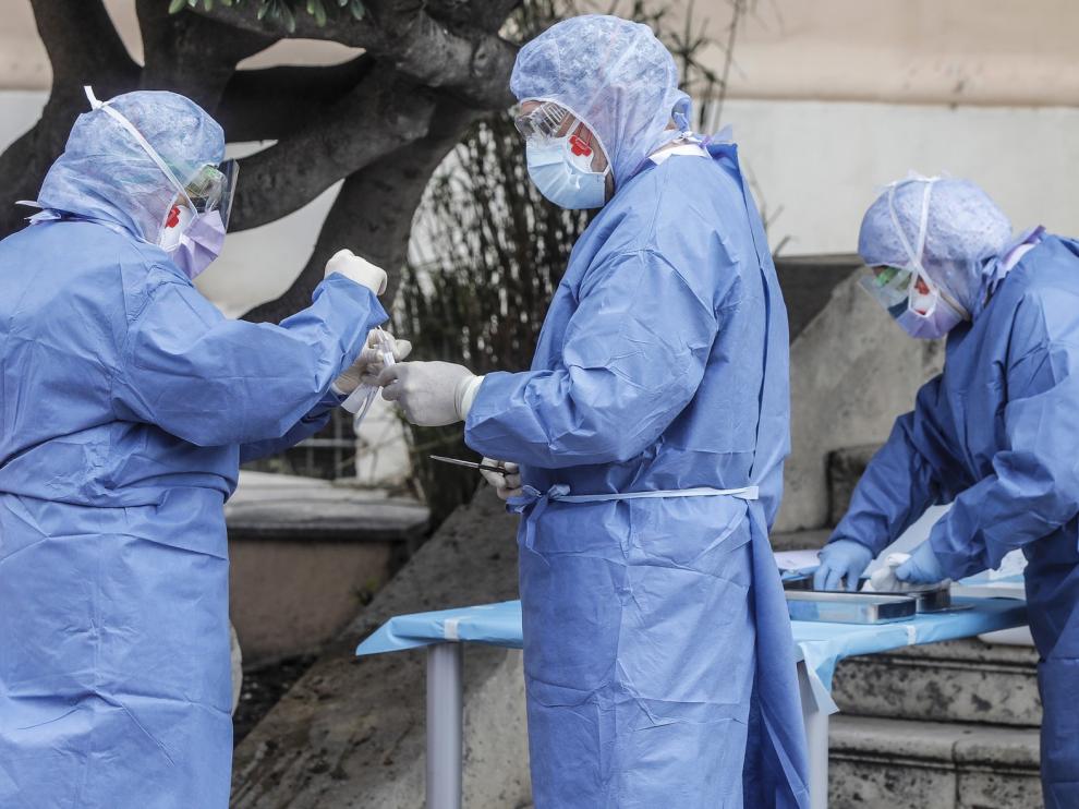 Sanitarios jubilados podrían incorporarse si fuera necesario por la crisis sanitaria originada por el coronavirus