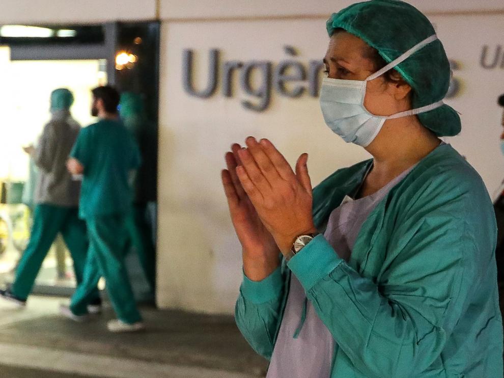 Hay 9.444 sanitarios en España que están contagiados de coronavirus, un 75% más que hace 3 días