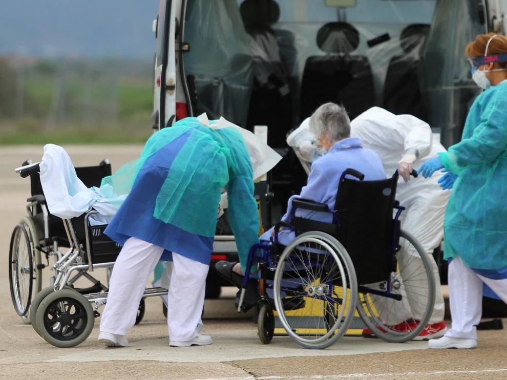 Tres usuarios de la residencia Alto Gállego, trasladados a La Abubilla