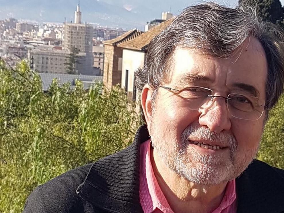 Antonio López: "Quise hacer una novela divertida de aventuras y me he divertido"