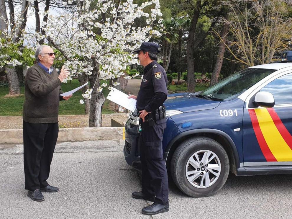 La Policía Nacional alerta contra estafas y robos en casas a las personas mayores