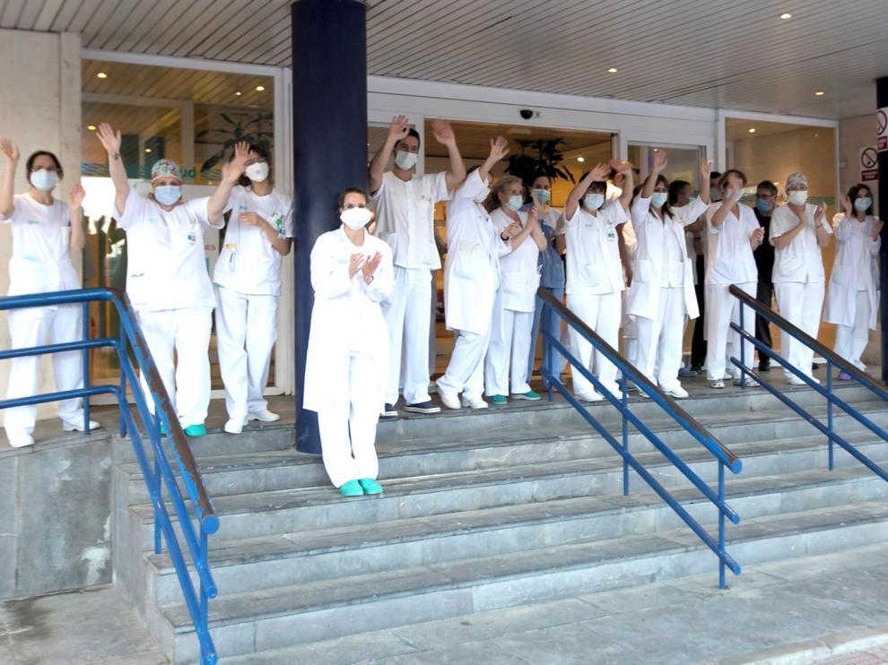 Aplausos en el Hospital San Jorge de Huesca
