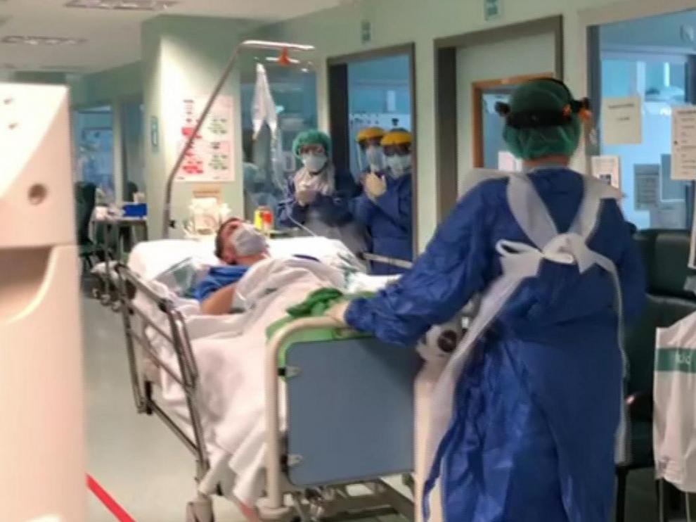 Los que luchan en primera fila contra el coronavirus son grandes "Héroes"
