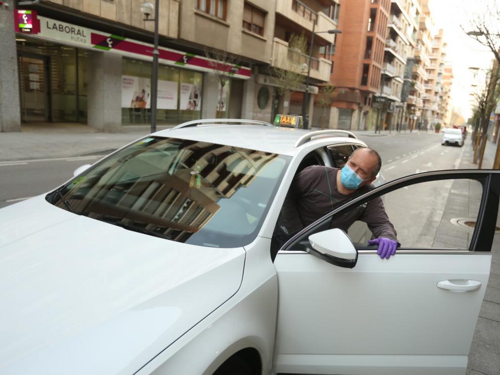El servicio de taxis de Huesca reduce sus vehículos de nuevo por el coronavirus