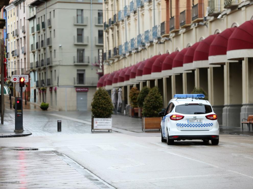 Sanidad admite que confinar a los mayores hasta verano está sobre la mesa