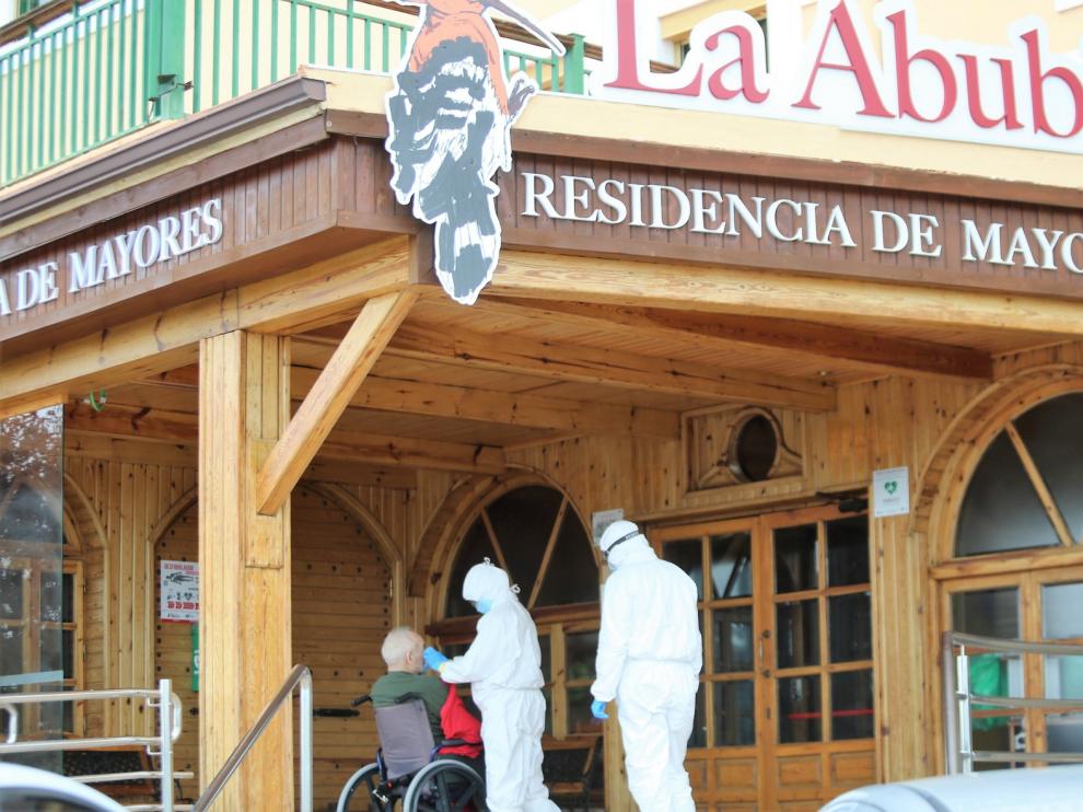 La red de residencias públicas y privadas de Aragón registra 579 casos confirmados de coronavirus