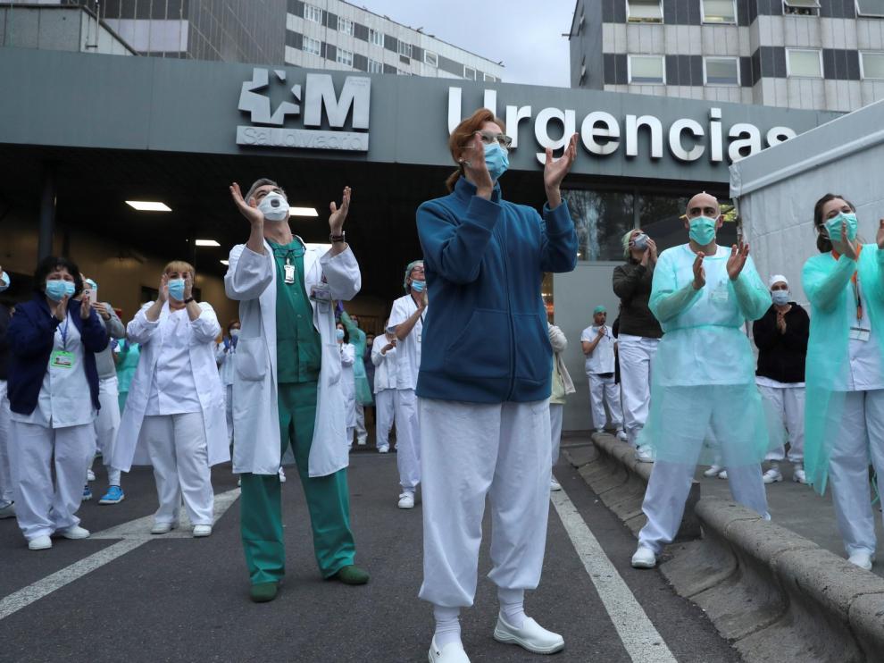 España vuelve a superar los 900 muertos por coronavirus en un día y rozan los 11.000 fallecidos