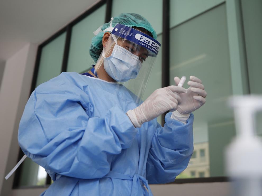 Los casos por coronavirus en España se elevan a 135.032 y a 13.055 fallecidos, pero continúan en descenso
