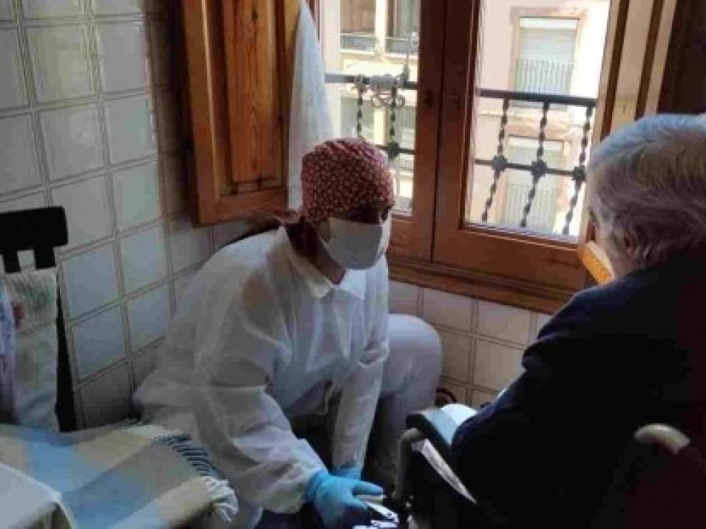 La atención a domicilio se amplía a personas que no eran usuarias previas crisis generada por el coronavirus