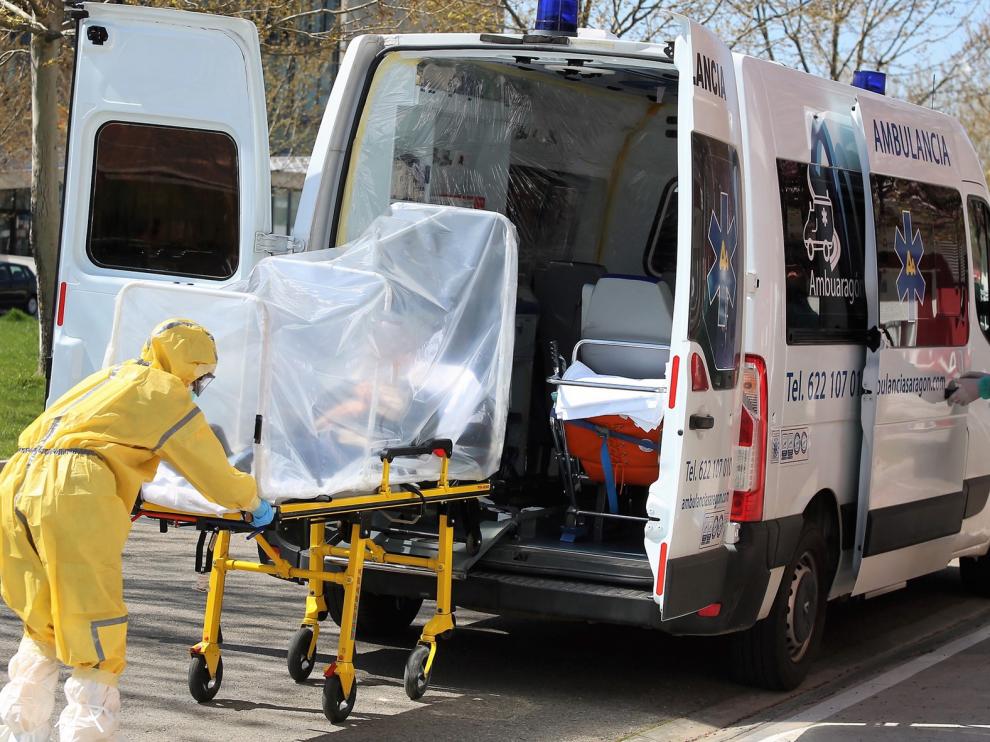 Decrecen los casos activos de coronavirus en Aragón
