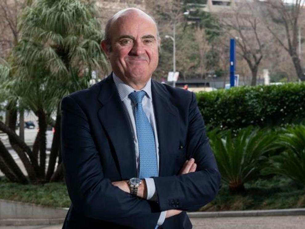 Guindos destaca que el "paraguas" de las instituciones europeas ha evitado que la crisis sea peor en España