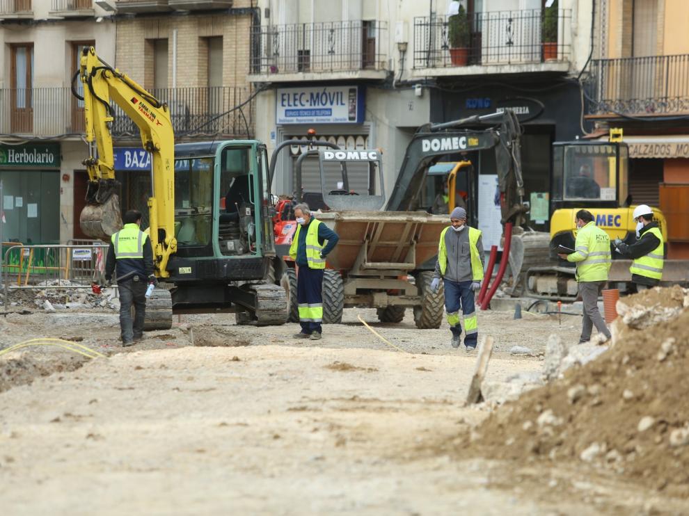 Regreso al trabajo tras el parón por el coronavirus con medidas de seguridad y bajón productivo