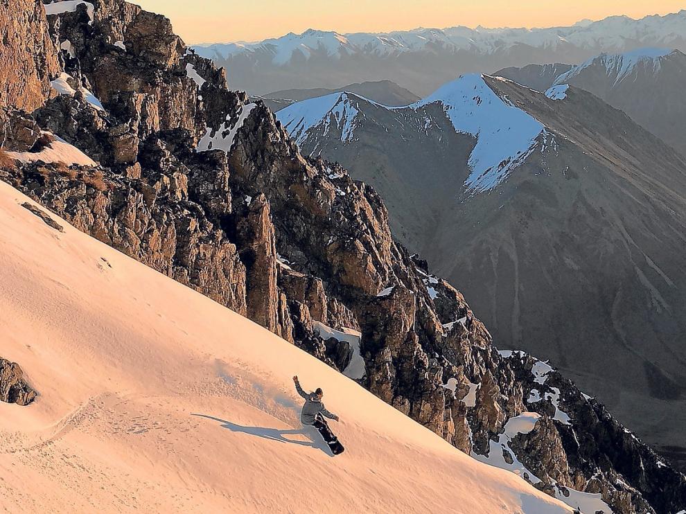 Nuria Castán, más nieve que playa