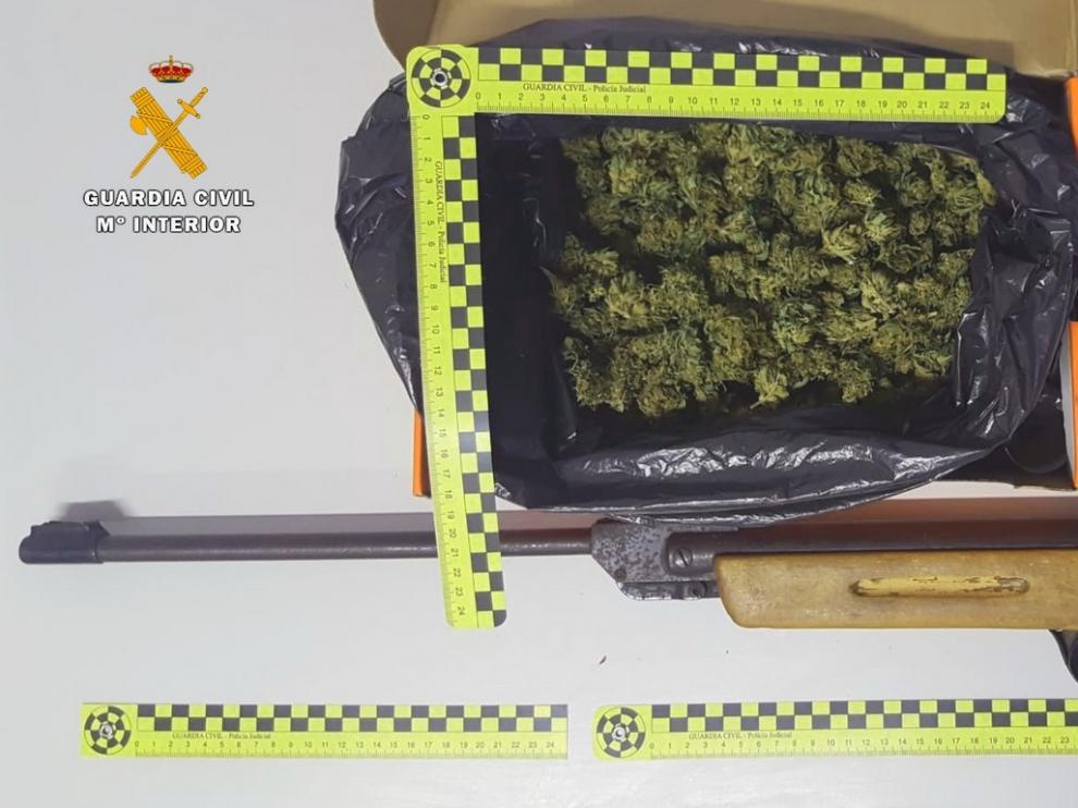 Detenido en Albelda un joven de 21 años por tráfico de drogas