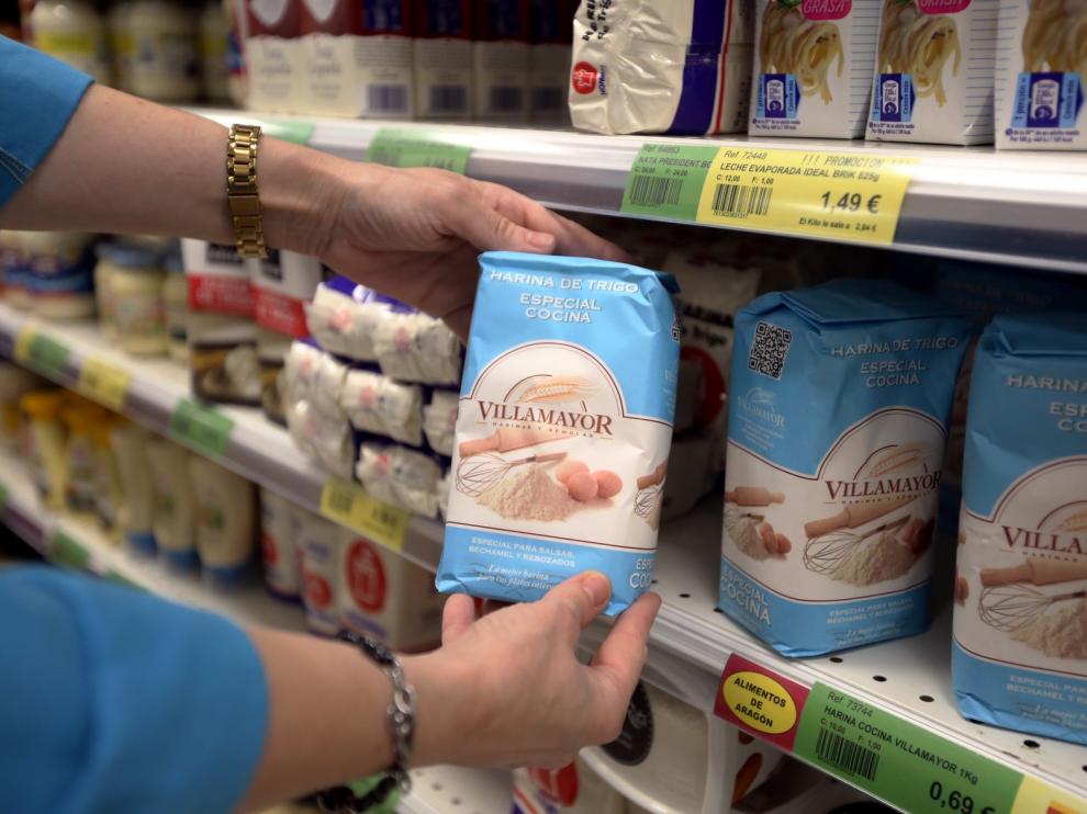La venta de harina se dispara un 200% y la de pan desciende un 40%