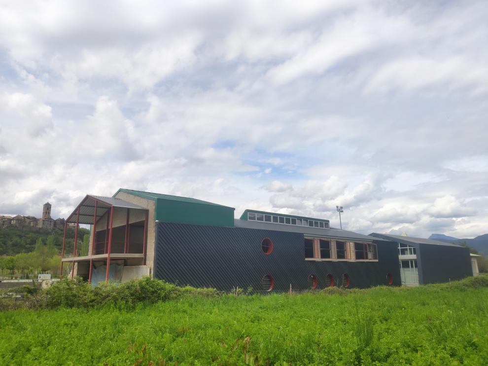 Aínsa reanuda diez obras de construcción en el conjunto del municipio