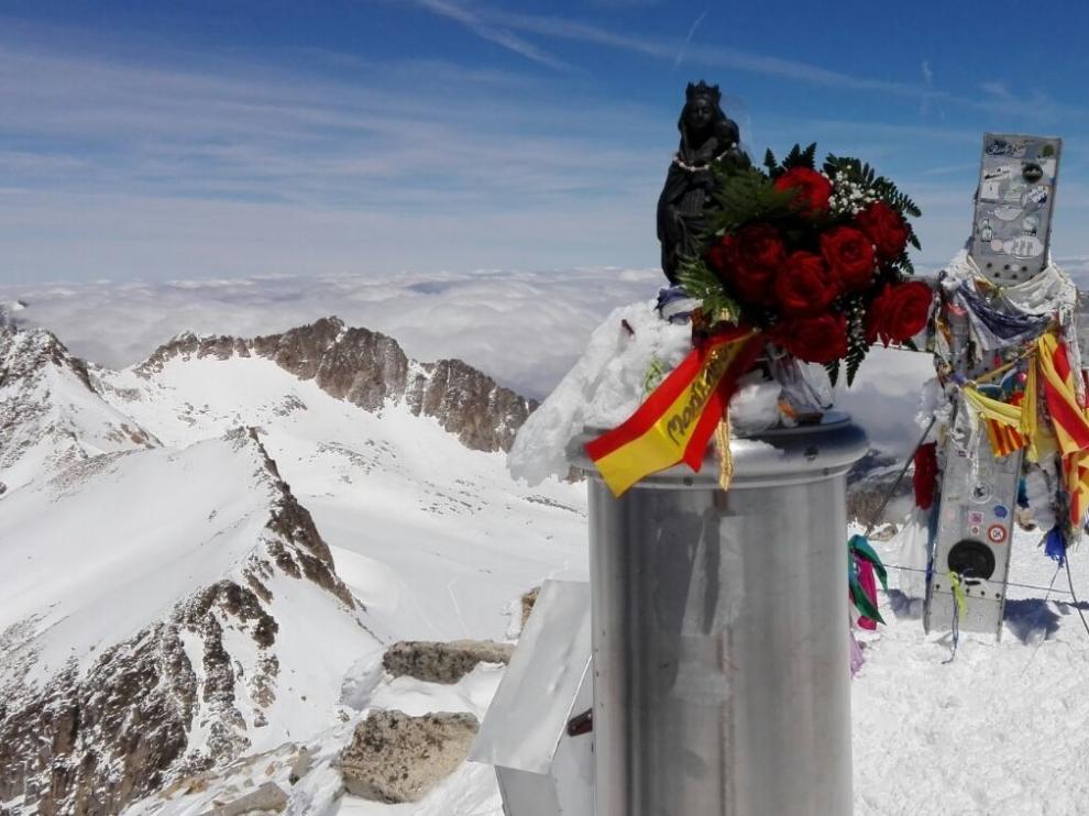 Hacer cima en el Aneto subiendo 3.404 escaleras