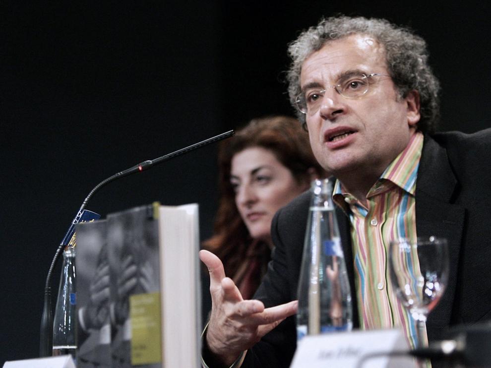 Gobierno, partidos y periodistas lamentan la muerte de José María Calleja