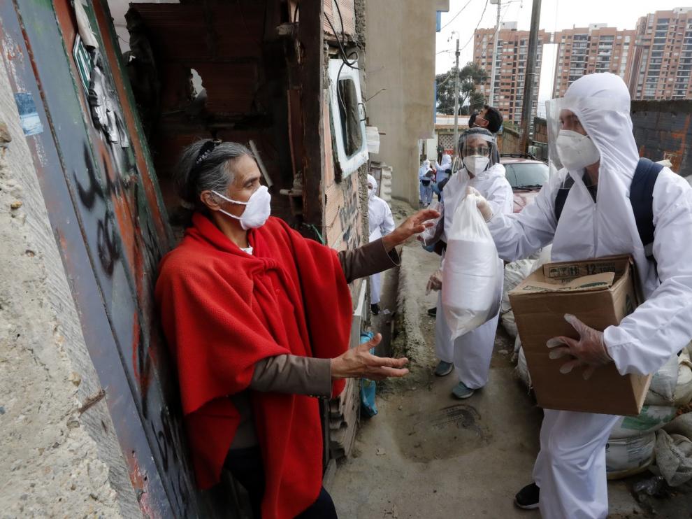 La OMS ve "alentadora" la tendencia a la baja en España, pero pide cautela