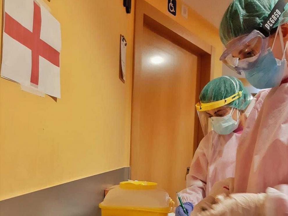 Un grupo de profesionales que se han convertido en la segunda familia para nuestros mayores