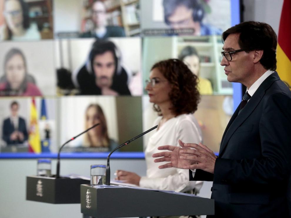 El Gobierno negocia con las CCAA una "desescalada" con garantías