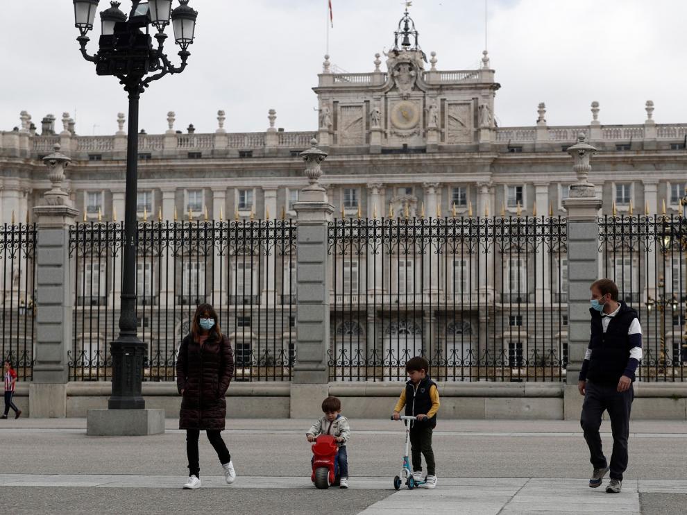 España suma 331 muertos con coronavirus en las últimas 24 horas, un leve repunte
