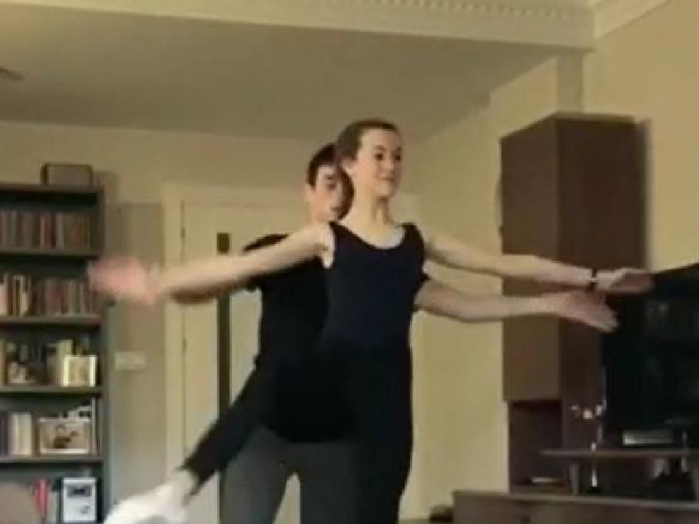 Huesca se suma al Día Internacional de la Danza bailando desde el confinamiento