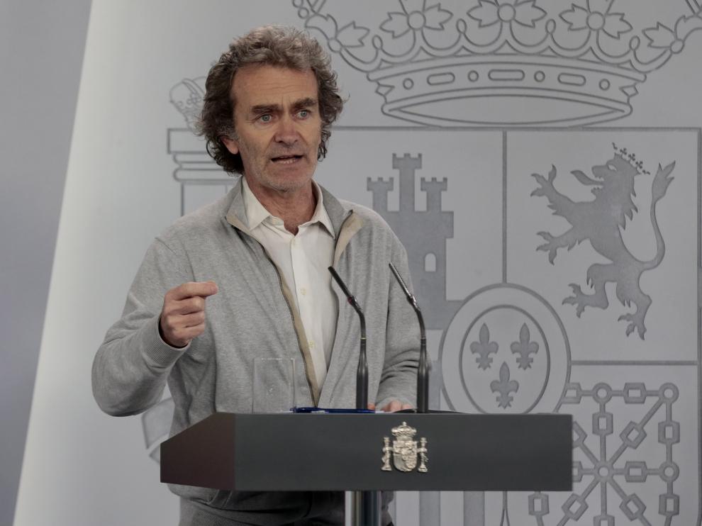 Simón desaconseja los abrazos entre niños y abuelos: "Es un riesgo innecesario"