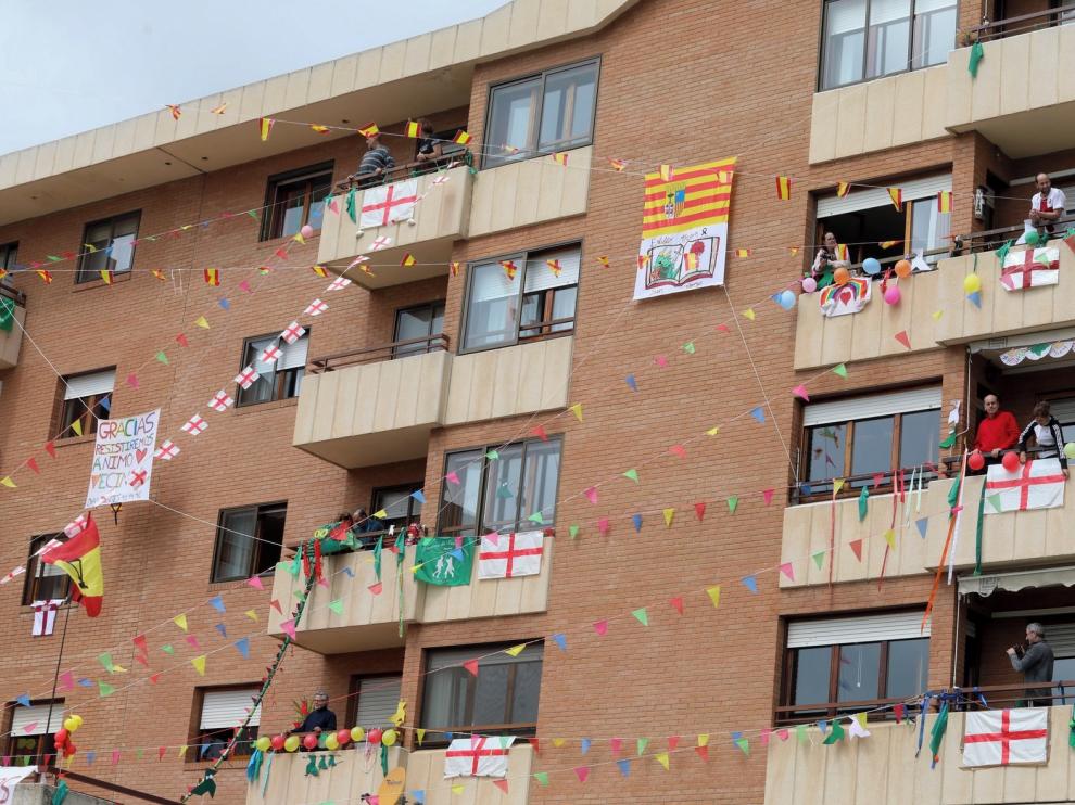 Radios vecinales del coronavirus recuperan el espíritu de "La gramola"