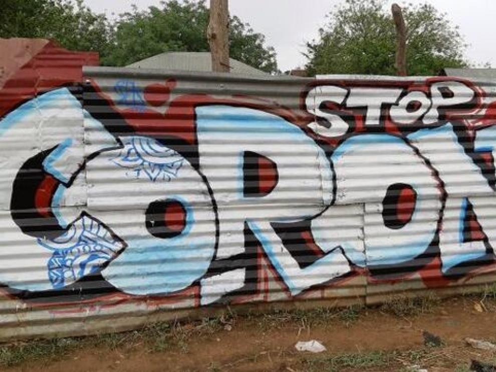El grafiti, la medicina preventiva contra el coronavirus en Sudán del Sur
