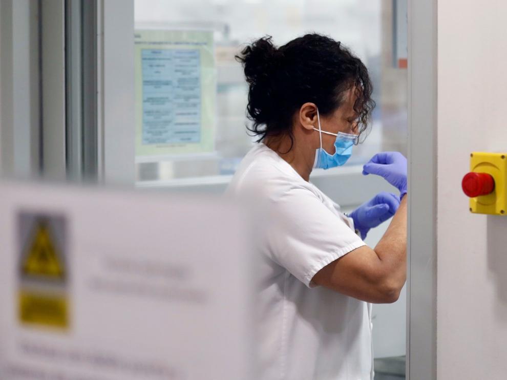 El confinamiento provoca aumento del malestar psicológico en casi la mitad de los españoles, según un estudio