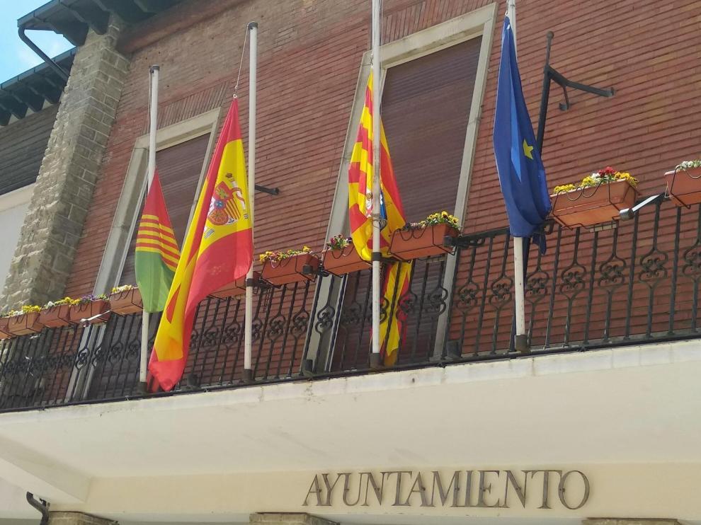 Sabiñánigo declara luto oficial por las víctimas del coronavirus