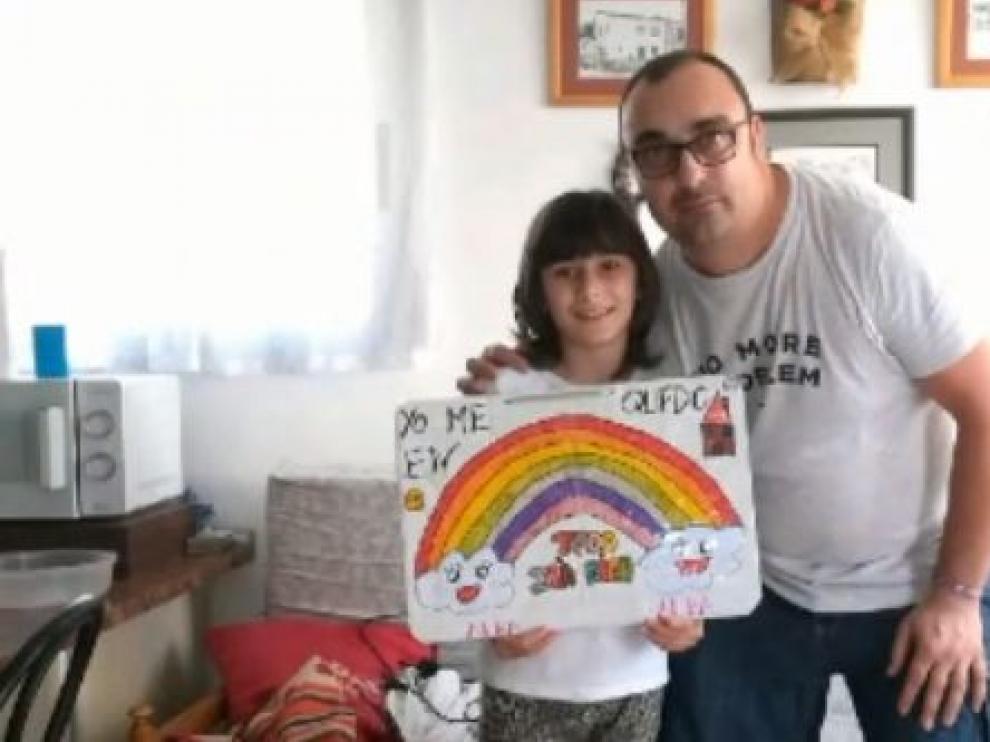 Bandaliés pone buena cara al mal tiempo en un video que muestra su día a día