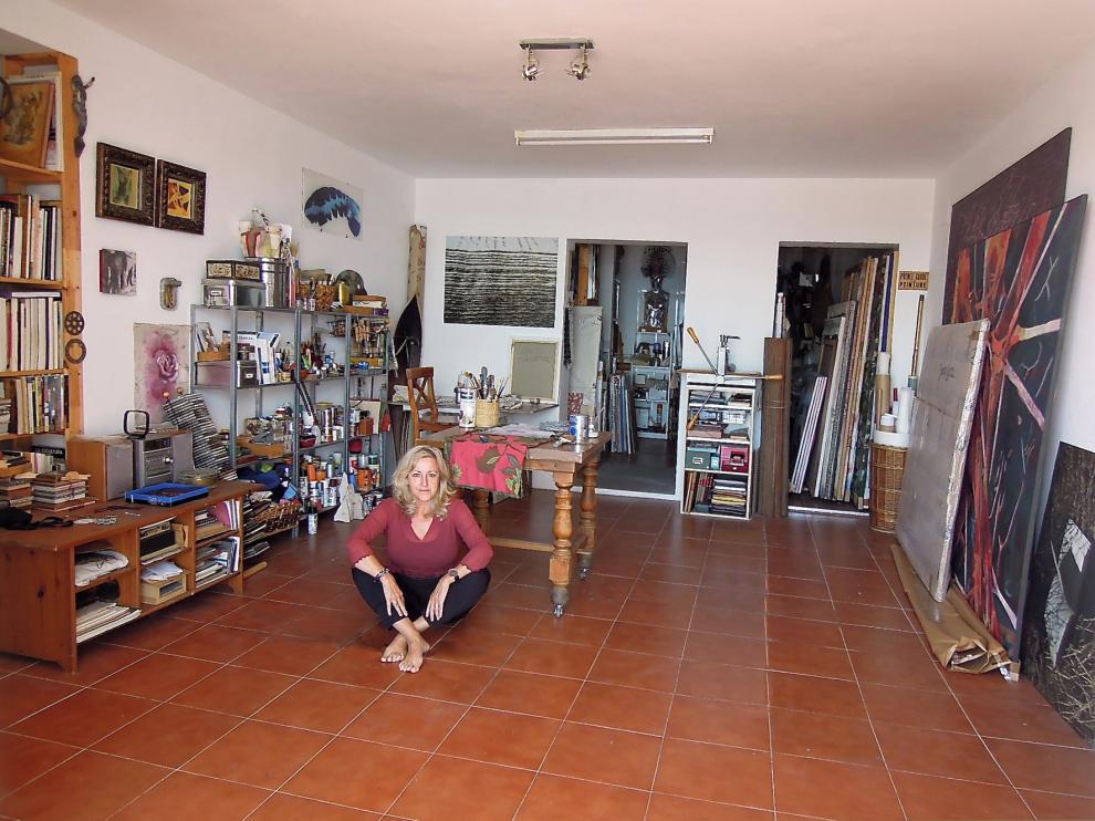 Charo Carrera: "Lo que más placer me produce y define mi trabajo es "encontrar", "abrir nuevos caminos""