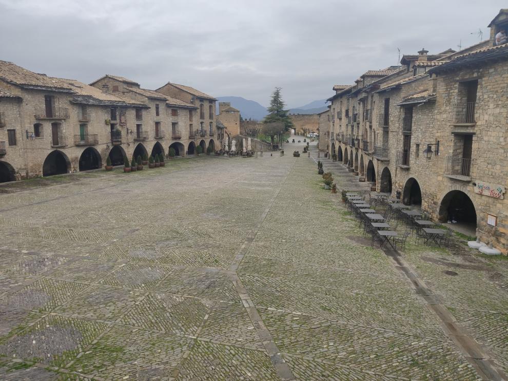 Las zonas turísticas de la provincia de Huesca no esperan mucho movimiento todavía