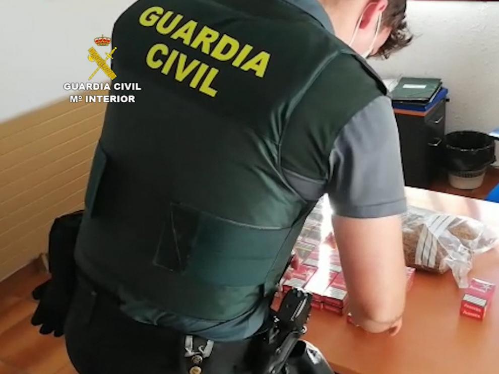 La Guardia Civil decomisa tabaco sin precinto legal en Monzón