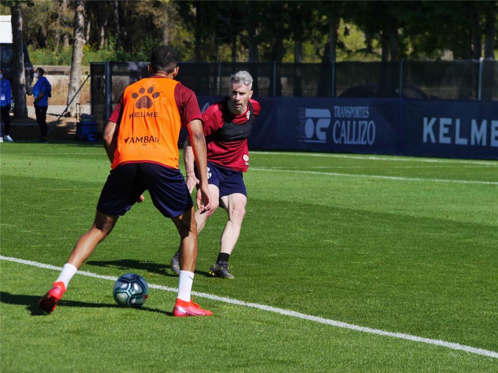 El balón cobra protagonismo en el Huesca