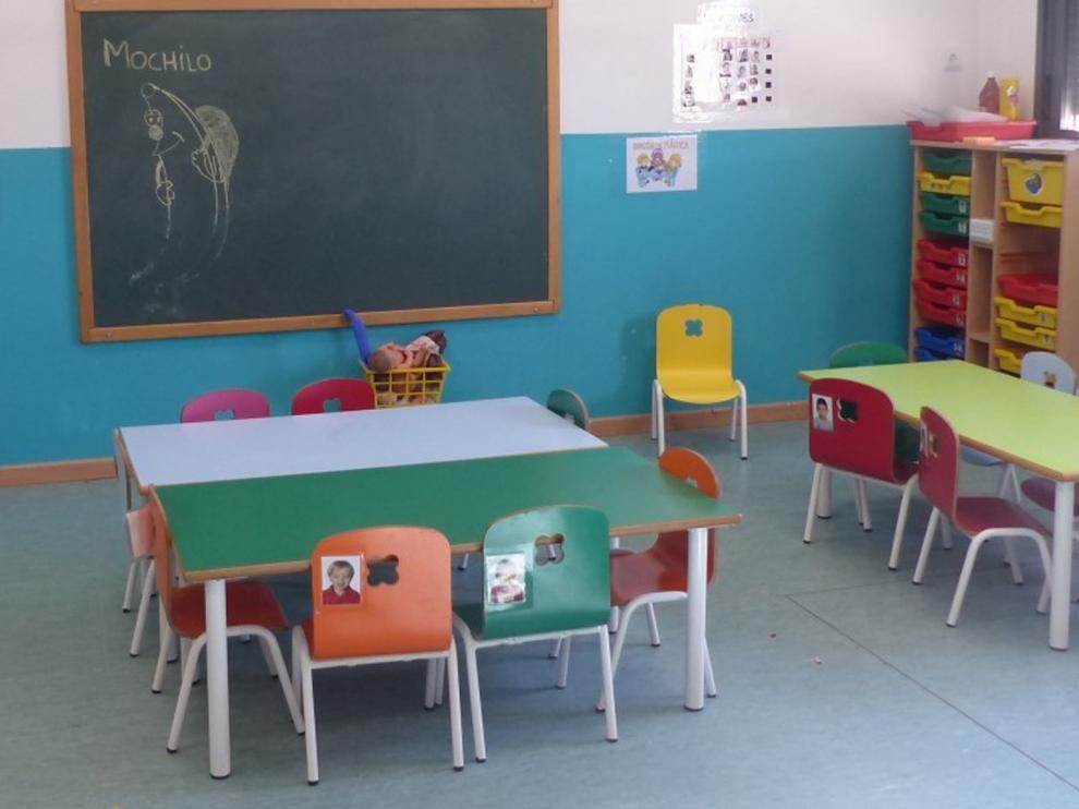 Monzón mantiene cerrada la escuela infantil por motivos de seguridad