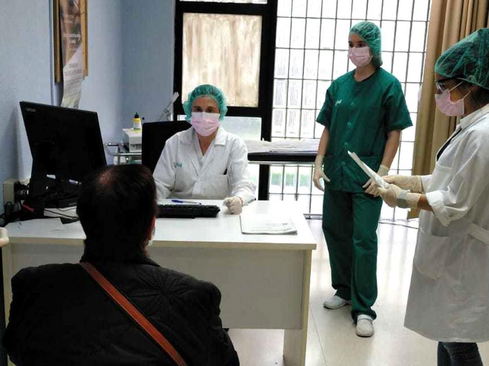 Los sindicatos médicos de atención primaria piden una reunión urgente