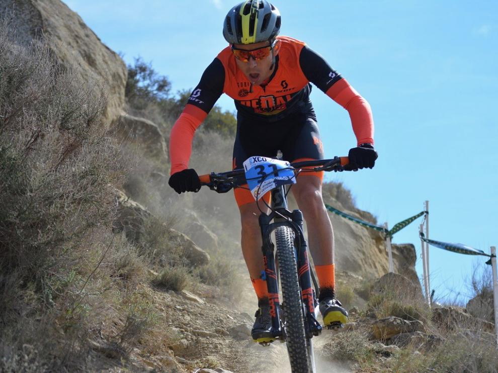 La montaña, inaccesible y el ciclismo, liberado