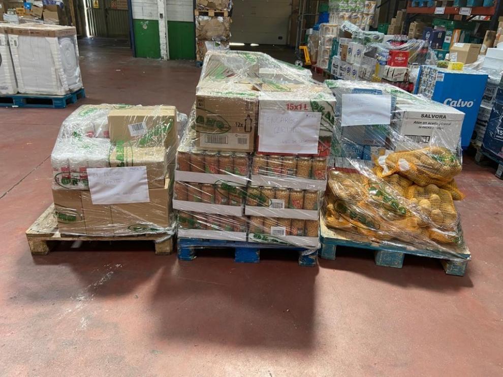 La Asociación Amas de Casa de Somontano dona a Cáritas un lote de alimentos